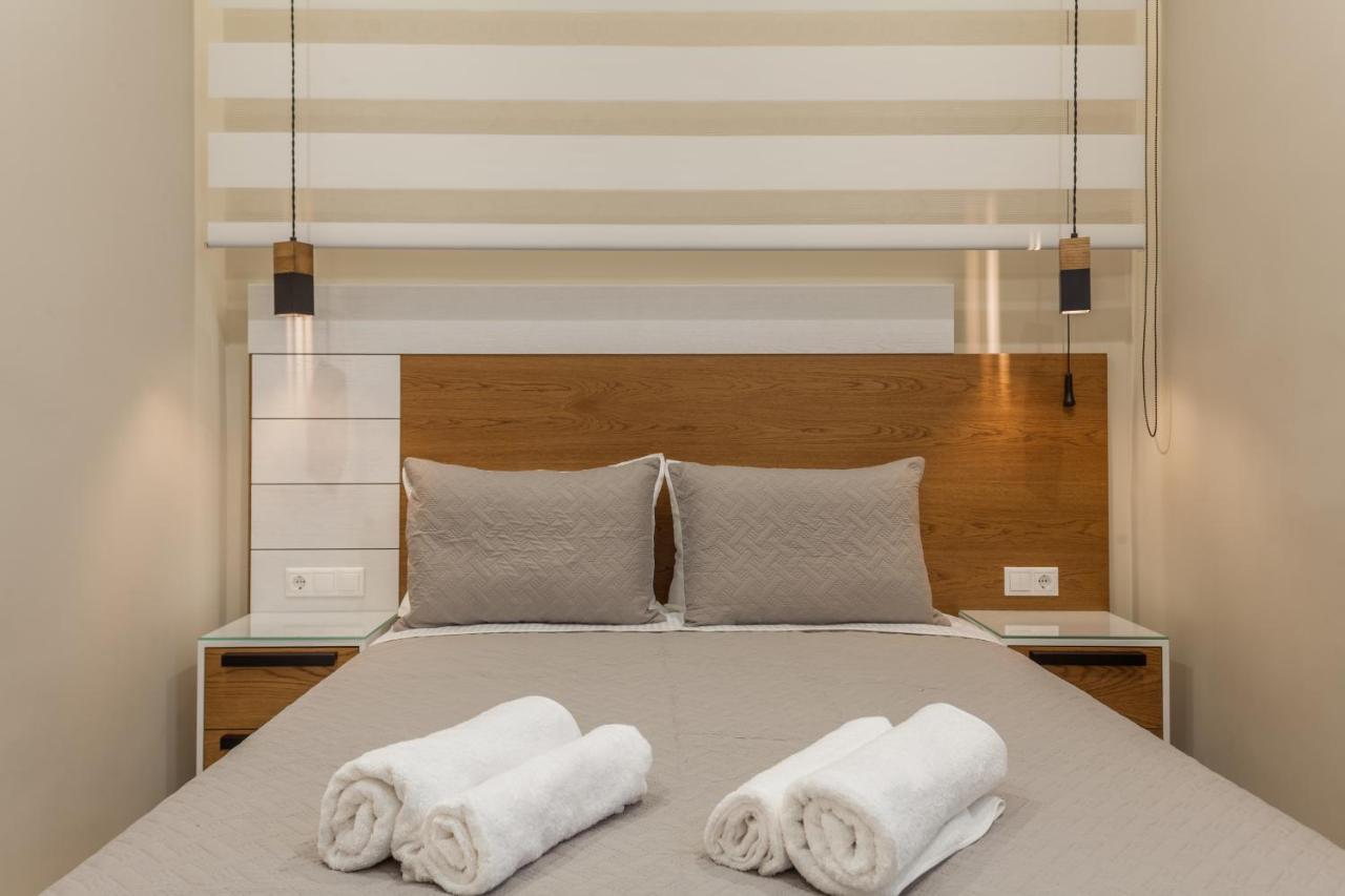 Athena Apartment Heraklion  Bagian luar foto
